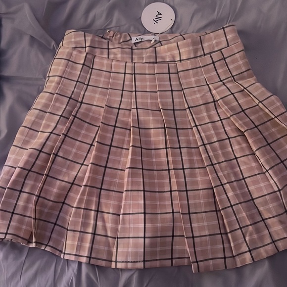 Ally Fashion Skirts A Light Pink Mini Skirt With Zip On The Side